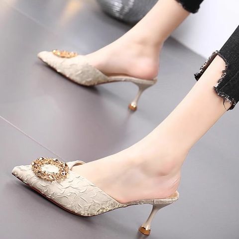 Sandals and half slippers for women to wear as outdoor shoes with closed toe