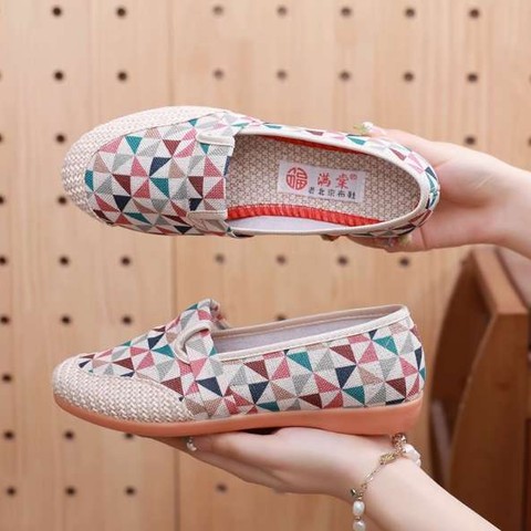 New style cloth shoes women's shoes soft sole shoes