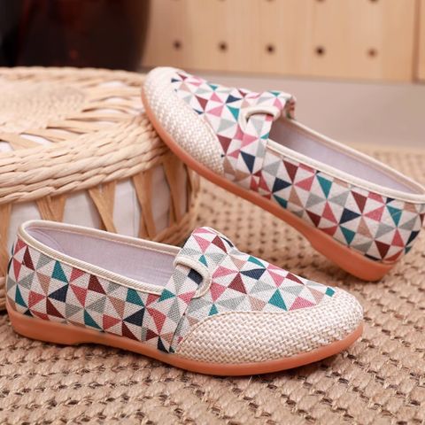 New style cloth shoes women's shoes soft sole shoes