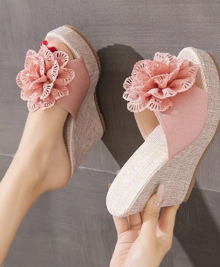 Summer new style outdoor wear retro flower waterproof platform high heels