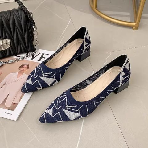 knitted pointed thick heel single shoes versatile shallow mouth medium heel woven shoes