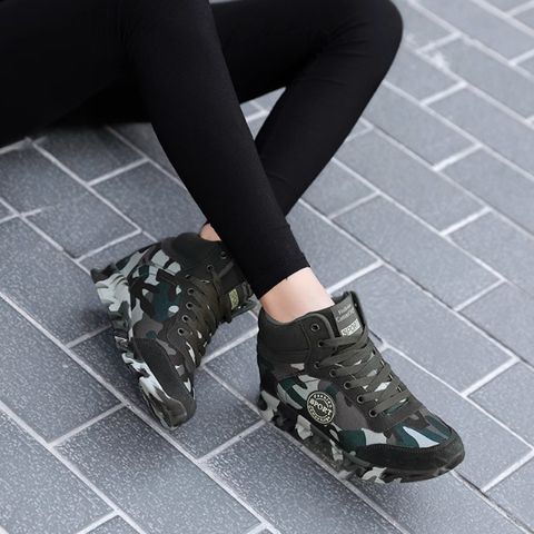 2025 autumn and winter new Korean shoes for women and men outdoor travel casual shoes s