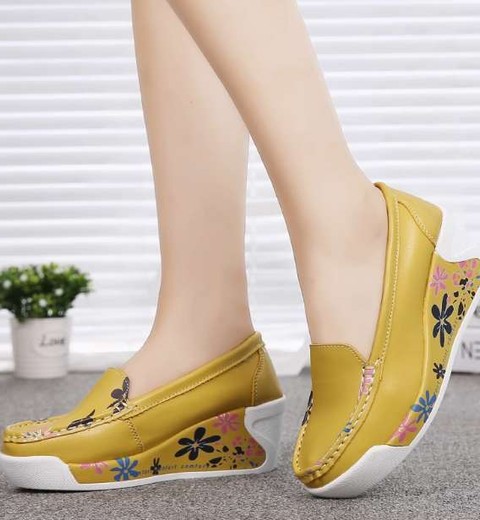 2025 Spring New Thick-soled Rocking Shoes Platform Shoes Wedge-heeled Outdoor Casual Shoes