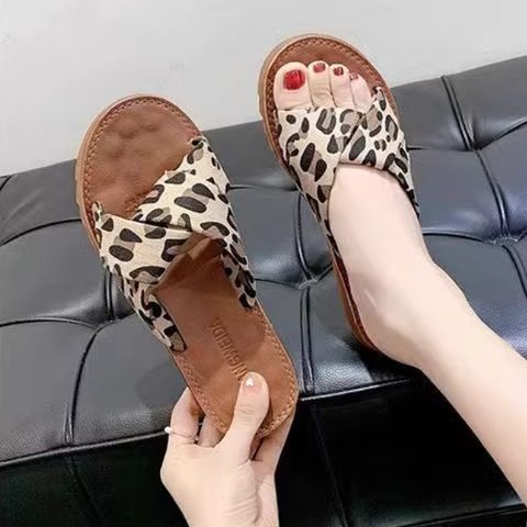 Cowhide soft-soled slippers for women hot-selling sandals flat-bottomed advanced