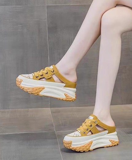 Fashion thick-soled height-enhancing half-slippers for women to wear as outerwear