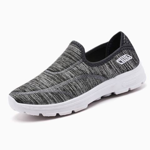 Casual thickened cloth shoes soft sole breathable walking sports casual shoes