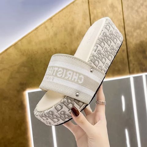 2025 Spring New Style Letter Women's Mid-heel Super Easy Women's Sandals