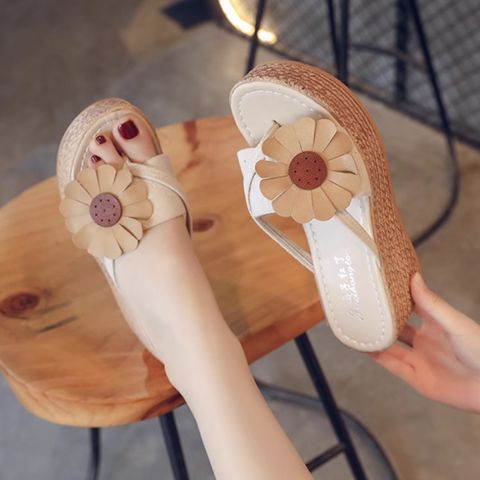 Wedge heel flower women's sandals outdoor women's slippers fashion flip flops