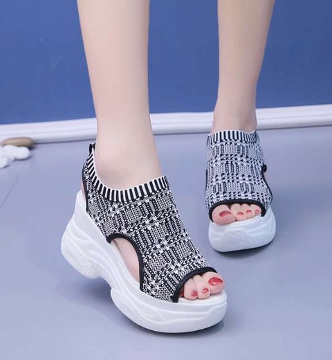 Outer wear thick sole super hot inner height increase fashion casual fish mouth Roman shoes