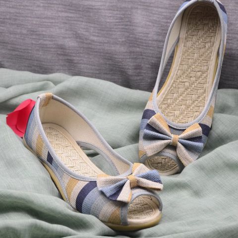 Fish mouth old Beijing cloth shoes breathable non-slip lightweight sandals